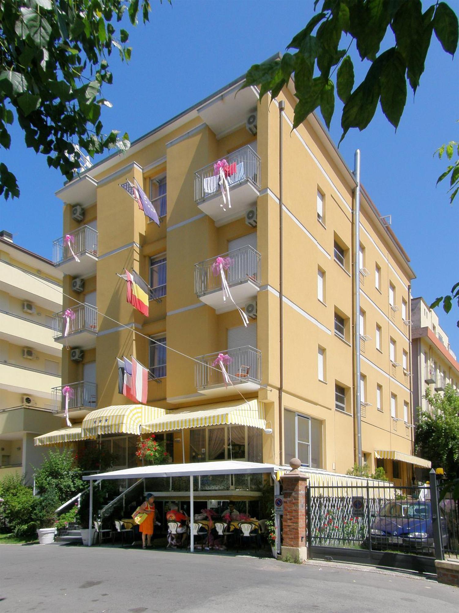 Hotel Giumer Ріміні Екстер'єр фото